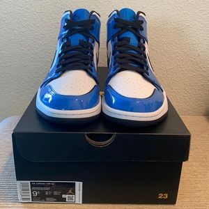 Jordan 1 Mid sz 9.5